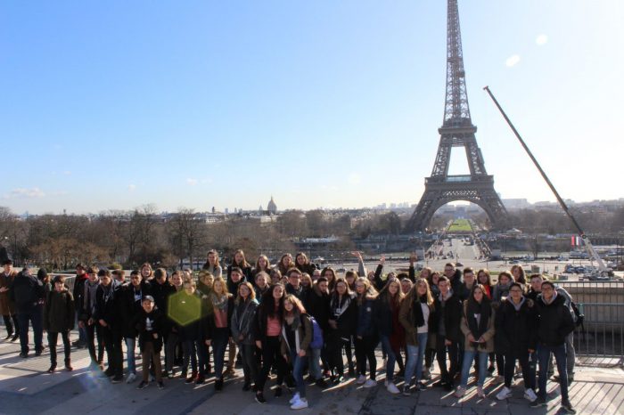 Unsere SchülerInnen mit ihren AustauschpartnerInnen in Paris